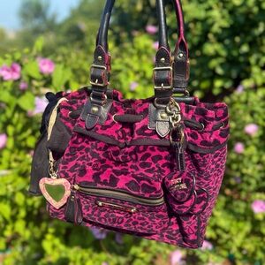 Stylish Pink Leopard Print Shoulder Bag